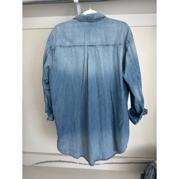 H&M &Denim Oversized Denim Button Up Shirt Women's Size 8 - Picture 3 of 6
